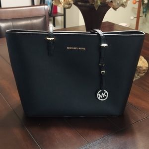 Michael Kors tote